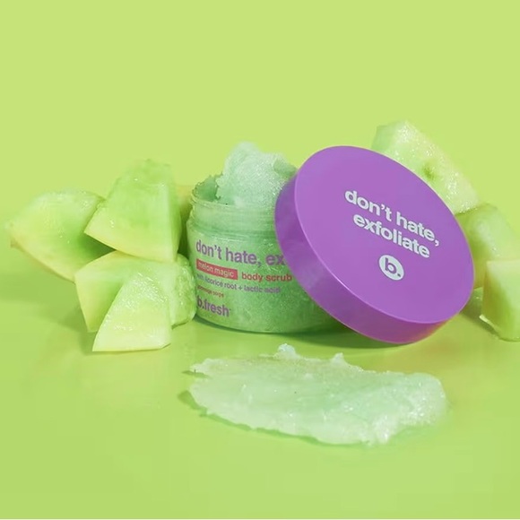 Melon Magic Exfoliating Scrub 🍈 - Picture 4 of 6